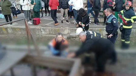 Un copil de 14 ani s-a ELECTROCUTAT în Gara Focșani, încercând să își facă un selfie pe un vagon. Un prieten, tot minor, a suferit un atac de panică
