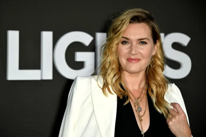 E tulburător ce a făcut Kate Winslet PRIMA dată când l-a întâlnit pe Leonardo DiCaprio. El avea doar 23 de ani