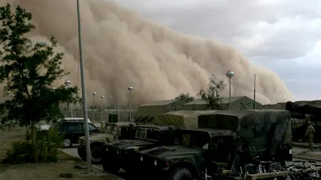 ALERTĂ. SOS în America! Nor de praf de dimensiuni apocaliptice amenință SUA. „Godzilla” învăluie Caraibe și se apropie de Florida!
