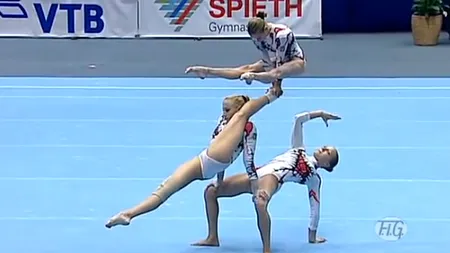 VIDEO: Exercițiu impresionat al acestor trei gimnaste