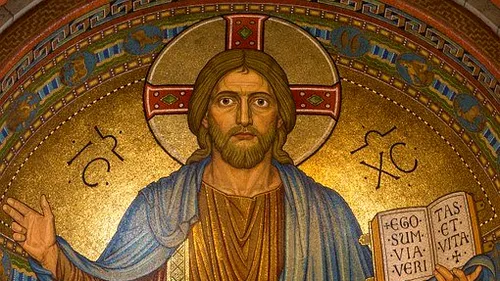Un preot clujean spune că icoana Mântuitorului Isus Hristos din parohia sa lăcrimează din 2 decembrie. „A prevestit războiul”