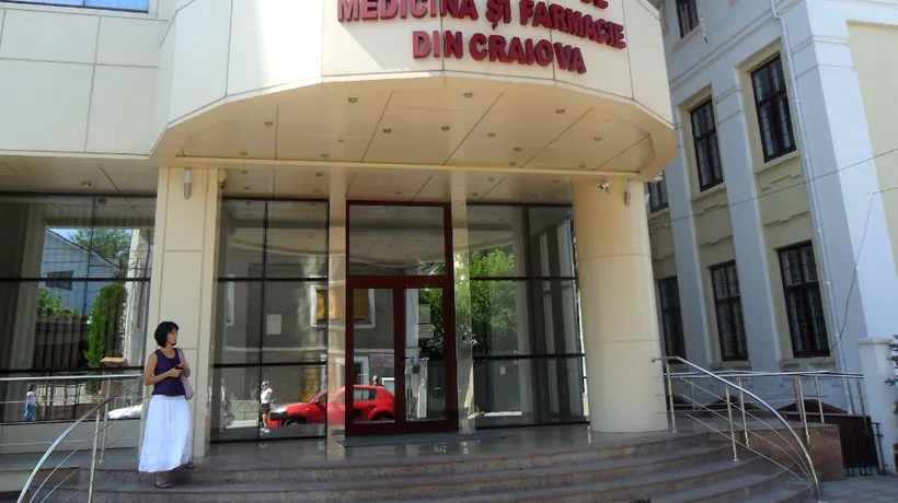 Șase cadre didactice de la UMF Craiova, trimise în judecată după ce ar fi luat mită de la studenți