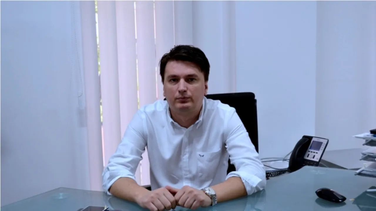 Și-a început afacerea când era adolescent într-un apartament din București și acum vinde de 14 milioane de euro