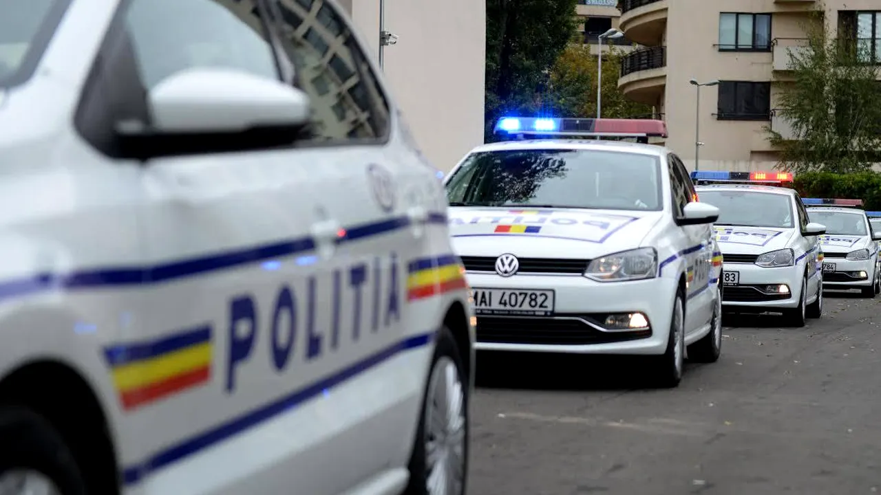 Un minor de 10 ani, de la un centru social din Ilfov, amenință că se va sinucide, fiind urcat pe clădirea căminului