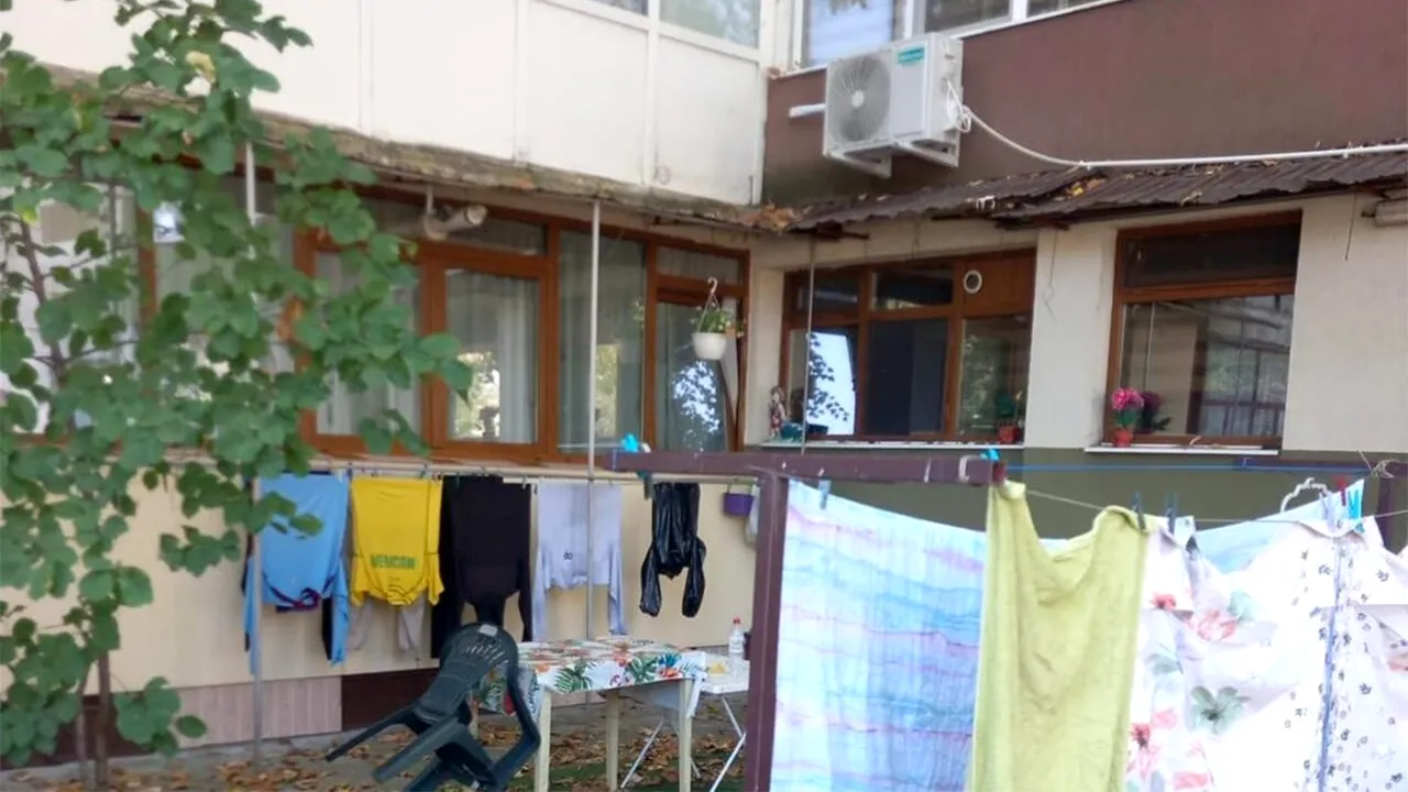 Ce AMENZI riscă locatarii din Craiova care își usucă rufele în afara balconului, acest lucru fiind interzis încă din 2023
