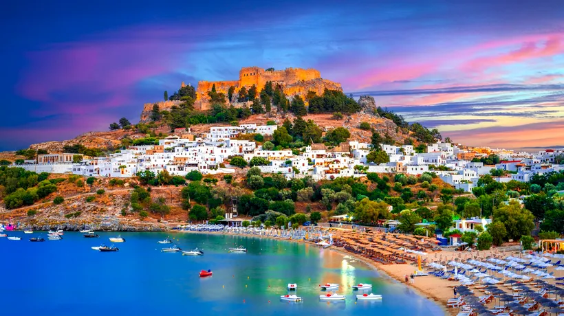 TOP 10 insule grecești cu cele mai accesibile prețuri pentru turiștii cu venituri medii