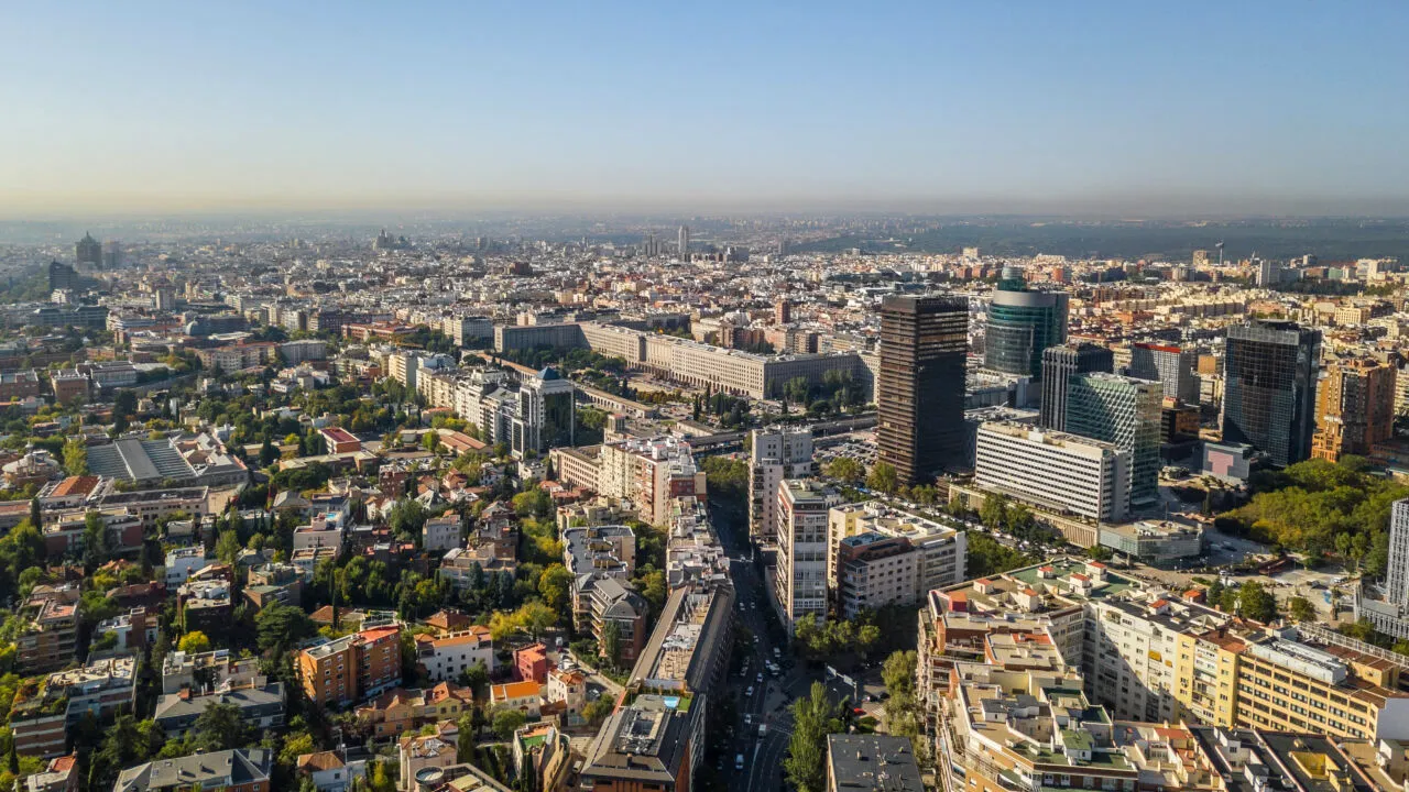 Spania este aproape de o bulă imobiliară după ce Madrid a devenit atracție pentru bogații lumii