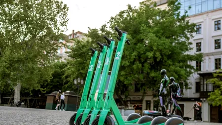 Adio trotinete pentru minori în București. Proiectul de lege ajuns pe masa Consiliului Local care înăsprește regulile pentru trotinetiști