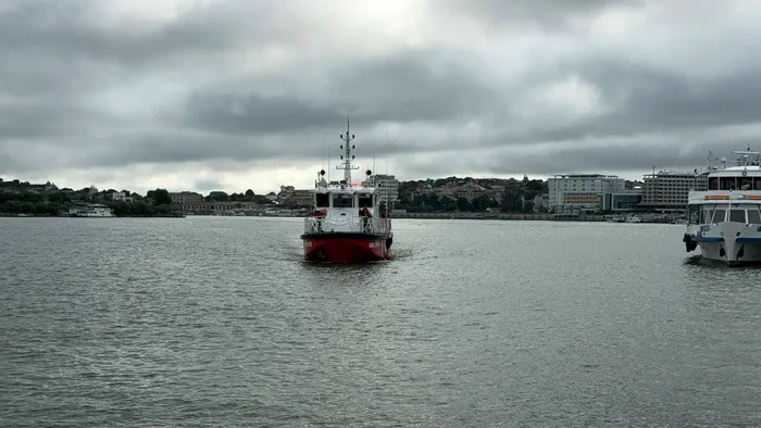 Nicușor Dan anunță că o navă care transporta gaz petrolier lichefiat a fost lovită aproape de Sulina
