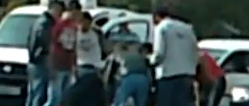 VIDEO Poliția a prins doi suspecți în cazul femeii accidentate și jefuite în timp ce aștepta ambulanța. Martor: mi-a povestit că s-au uitat în ochii ei și s-au aplecat să-i ia cerceii