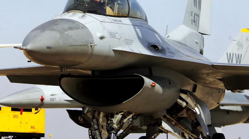 Aeronava de asalt monoloc F-35, învinsă de bătrânul F-16 într-o simulare de luptă aeriană
