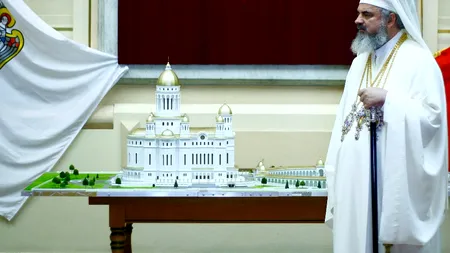 Patriarhul Daniel a oficiat prima slujbă în Catedrala Mânturii Neamului