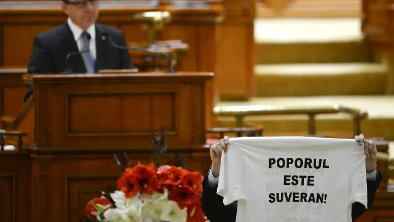 Parlamentul discută mâine despre referendumul lui Băsescu