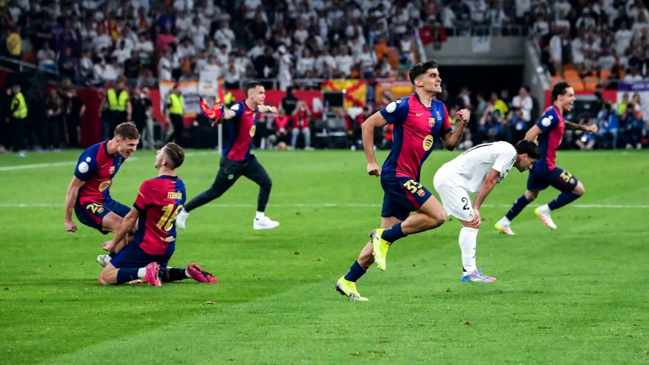 Thriller în finala Cupei Spaniei: Barcelona câștigă dramatic cu Real Madrid, 3-2 după prelungiri!