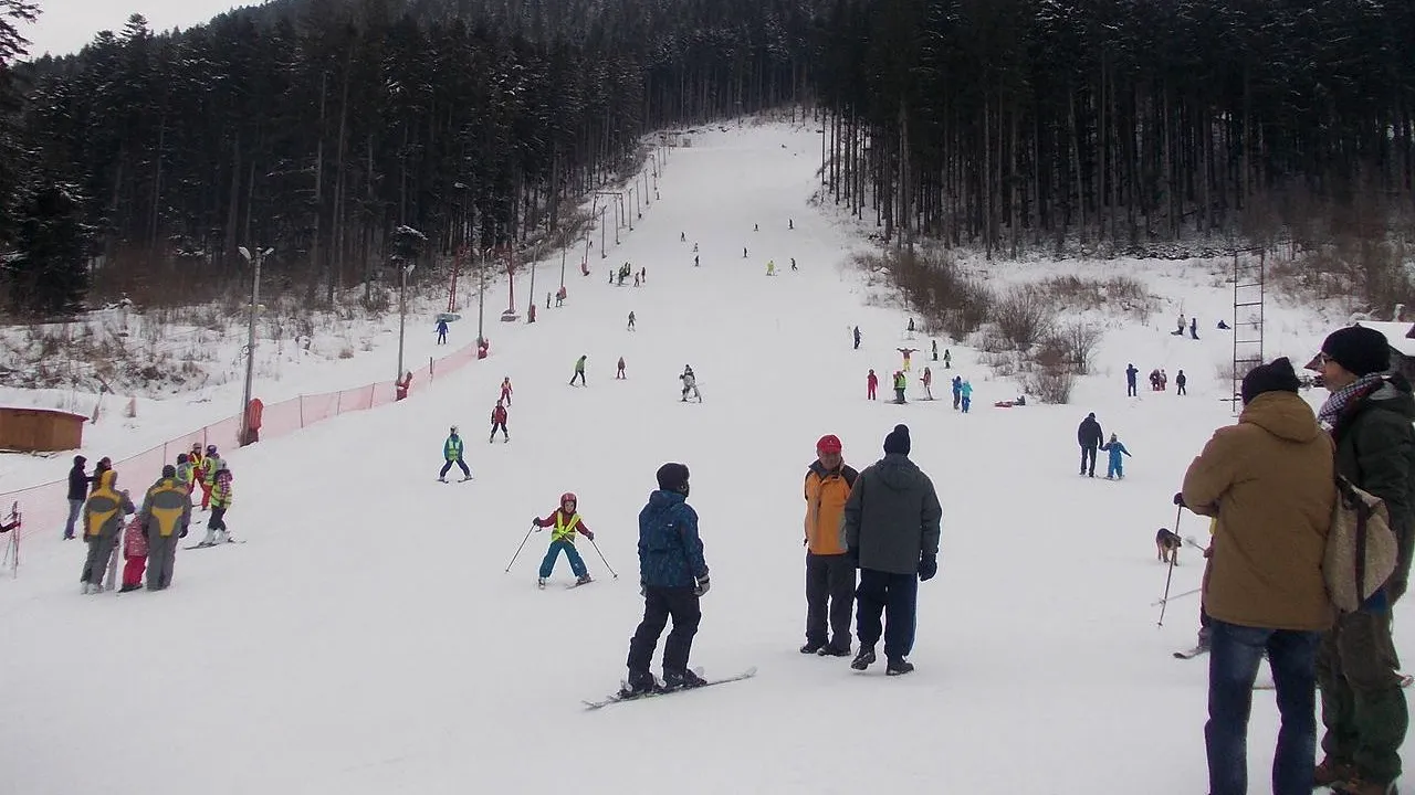 Grad de ocupare de peste 90% în vacanța de REVELION în stațiunile de pe Valea Prahovei