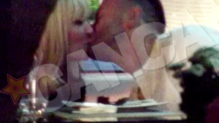 După divorț și o scurtă trecere prin penitenciar, Elena Udrea a găsit înlocuitorul pentru milionarul Dorin Cocoș: cine este bărbatul misterios cu care a fost filmată. „Eu cred în dragoste