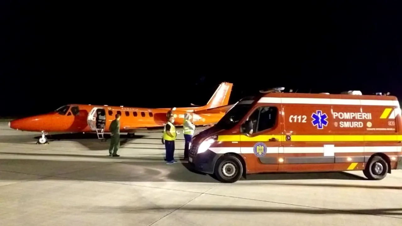 Bebeluș de 6 luni, opărit cu suc de roșii, transferat cu avionul la București!