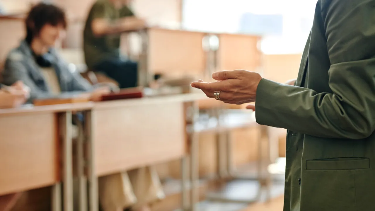 S-a publicat calendarul oficial pentru Titularizare 2026. Când se depun dosarele și care este data probei scrise