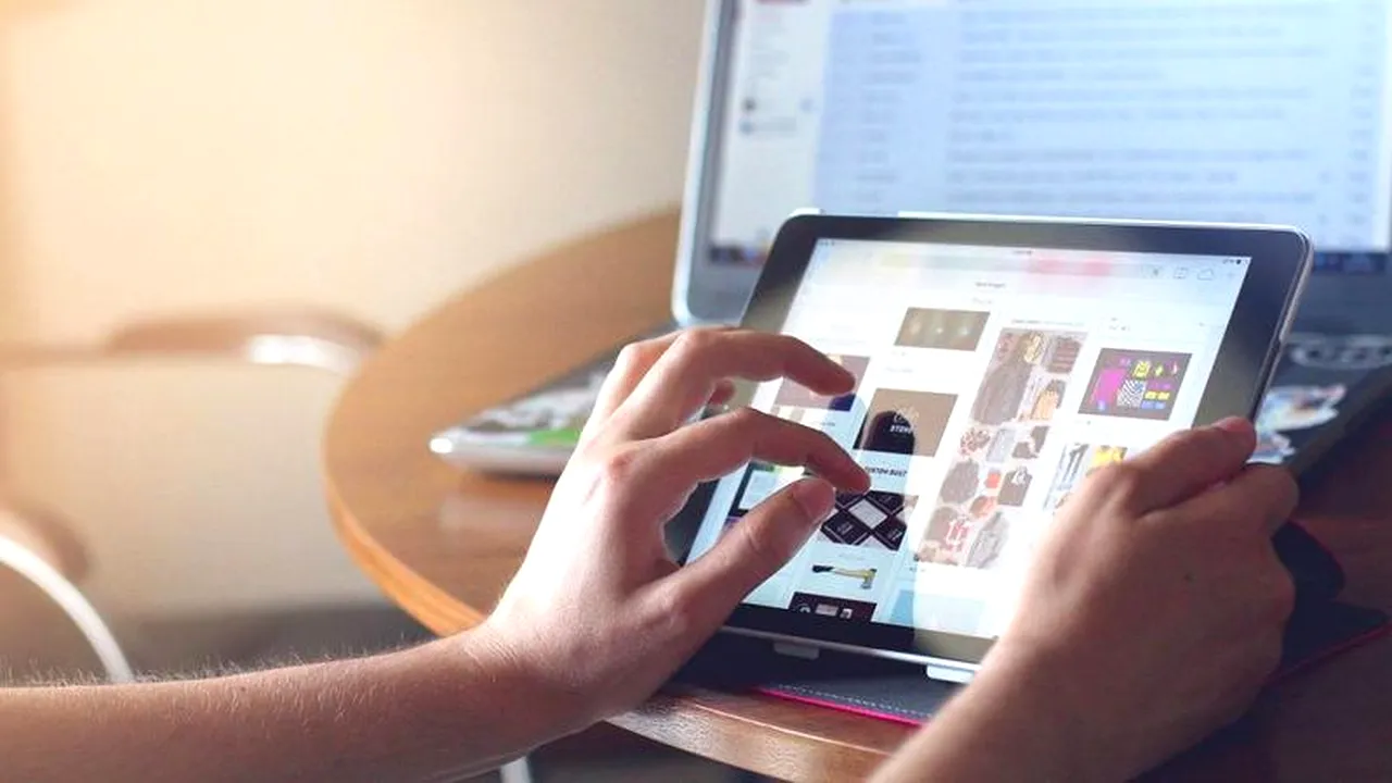 Primăria sectorului 3 va cumpăra aproape 40.000 de tablete pentru elevi, din bani europeni!