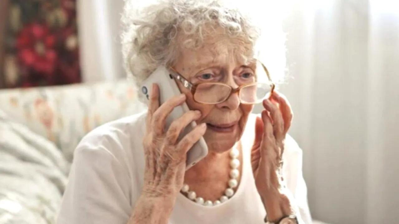 O pensionară i-a dat 300.000 de euro unui ESCROC, care a păcălit-o că e Dumnezeu și îi asigură locul în Rai. Ce a urmat e ireal