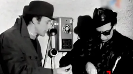 Telefoanele cu fise, bijuterii de fițe. Un astfel de obiect de colecție, mai scump ca un mobil de ultimă generație second-hand