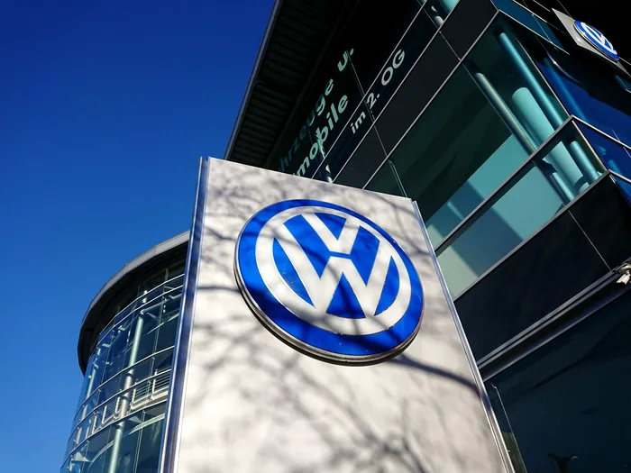 Volkswagen vrea să accelereze restructurarea pentru aproape 100.000 de locuri de muncă. Care este motivul