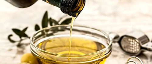 Românii se plâng că uleiul de măsline s-a SCUMPIT enorm în Grecia: „Cam mult, cu circa 40%. Anul trecut bidonul era in jur de 30 euro”