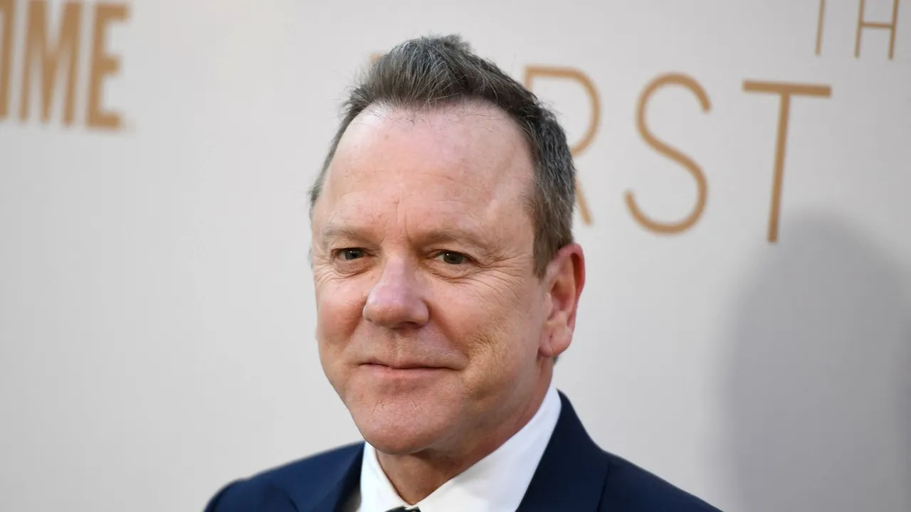 Kiefer Sutherland i se alătură lui Nicholas Hoult în distribuția filmului lui Clint Eastwood ”Juror no. 2”