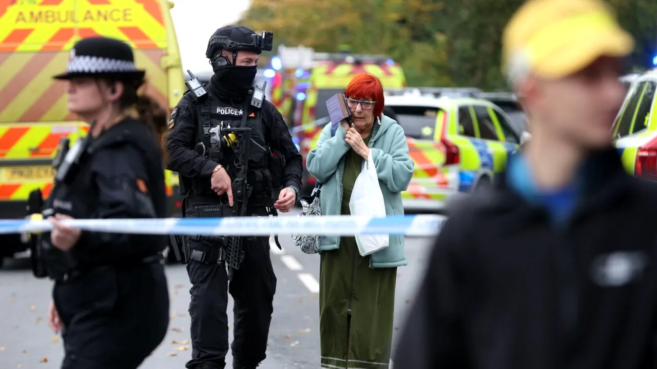 Regele Charles se declară „șocat” de atacul comis la sinagoga din MANCHESTER /Premierul Starmer a convocat o reuniune urgentă