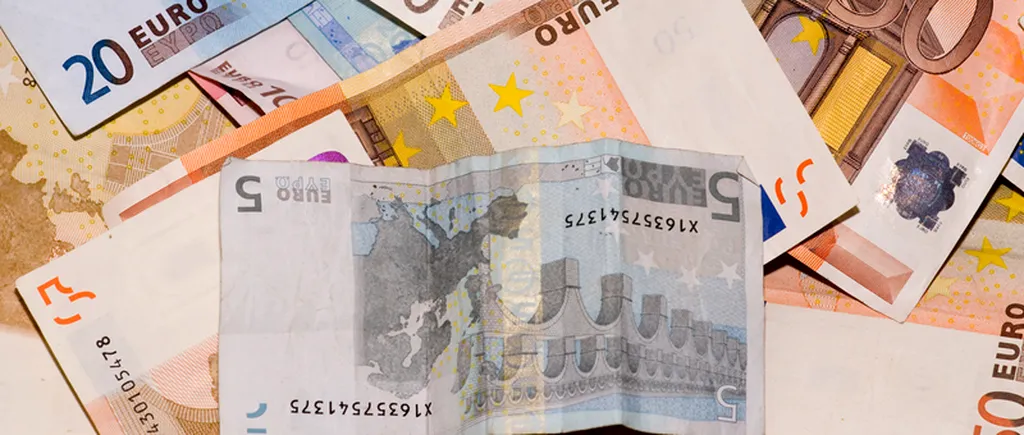 Euro a închis în creștere, aproape de 4,45 lei, pe volume reduse în piața interbancară
