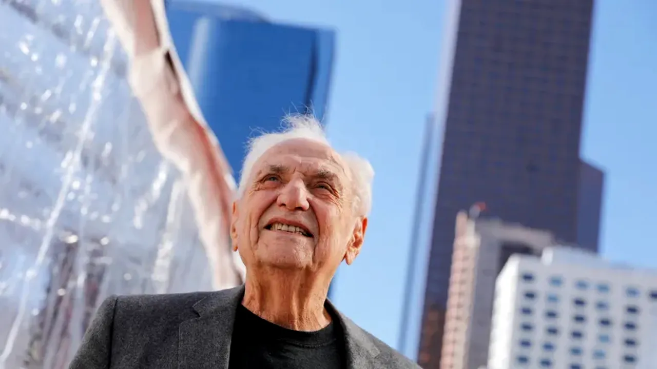 Celebrul arhitect Frank Gehry a decedat la vâsta de 96 de ani. Imaginația și măiestria sa au transformat clădirile în poezie