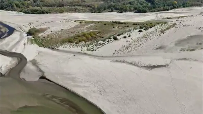 Imagini dezolante la Gura Oltului. Plaja a dispărut în zona unde Oltul se varsă în Dunăre