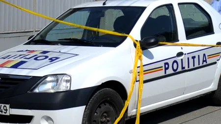 Bărbat găsit spânzurat de un grilaj metalic, la sediul Serviciului de Evidența Persoanelor Hunedoara