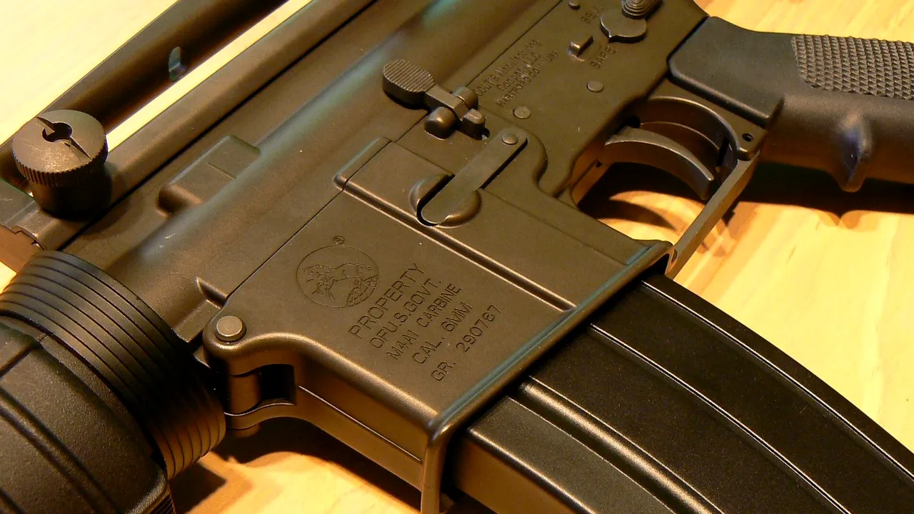 Clipe de coșmar pentru un zilier luat de o femeie acasă pentru a-l ajuta pe soțul ei la o treabă. Victima a trecut prin clipe de coșmar sub amenințarea armei