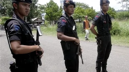 Poliția indoneziană a reținut trei bărbați suspectați de legături cu atacul de joi