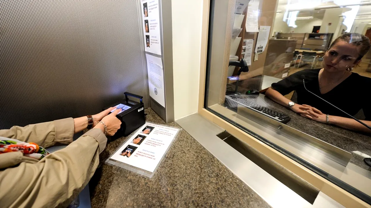 Ambasadorul SUA: Eliminarea vizelor- subiect complicat, însă România merge în direcția bună