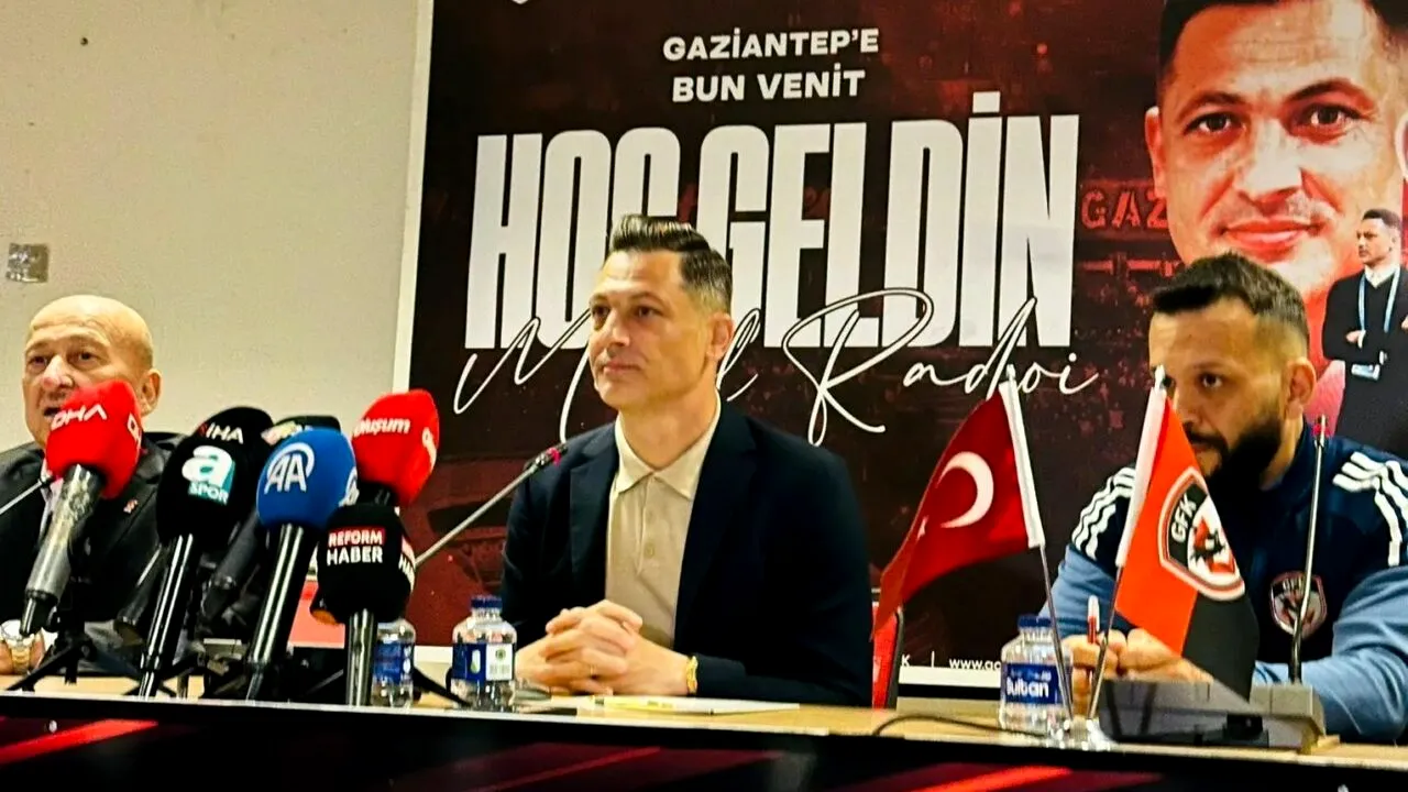 Mirel Rădoi, primele declarații după ce a SEMNAT cu Gaziantep: „Ei sunt o sursă de inspirație. Vreau să-mi scriu povestea aici”