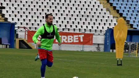 Fotbalistul care vorbește cinci limbi străine și VREA în prima ligă