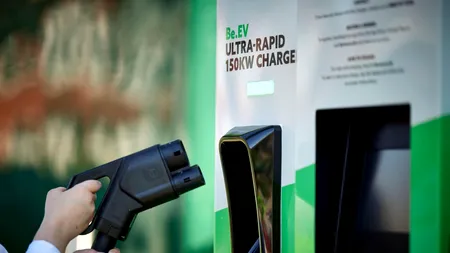 Uniunea Europeană stimulează prin subvenții industria vehiculelor electrice, în competiția cu Beijingul