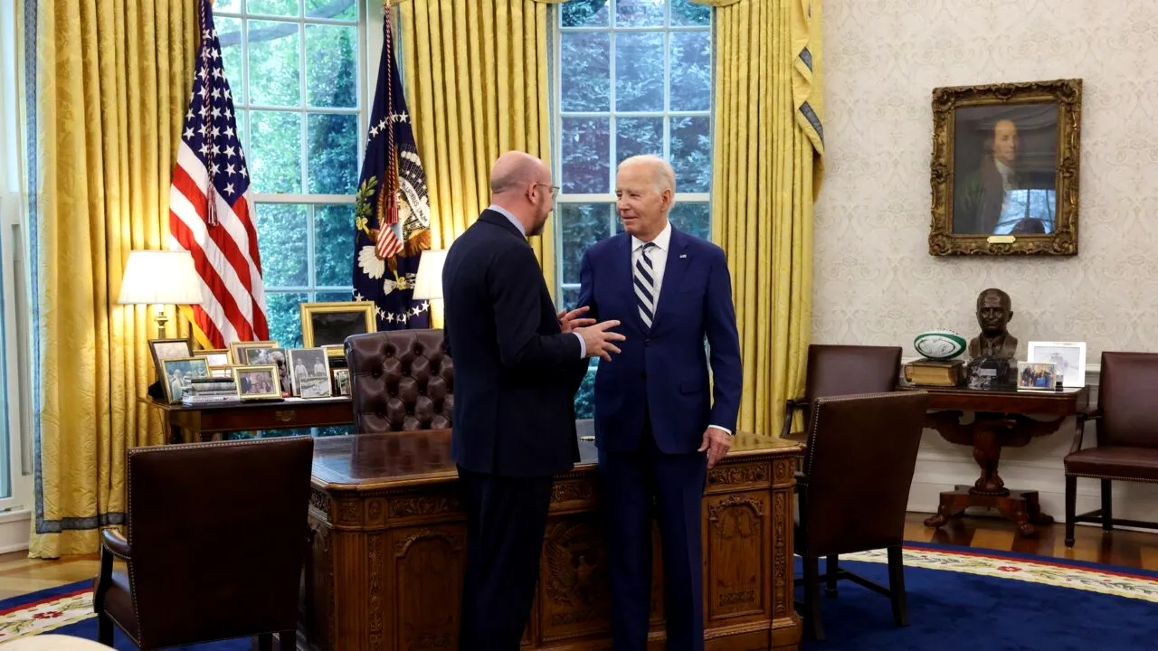 Financial Times: Uniunea Europeană ignoră apelurile SUA de oprire a importurilor de oțel din China