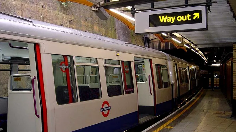 Surpriză uriașă la metroul din Londra. Toți călătorii au scos telefoanele și au început să facă fotografii