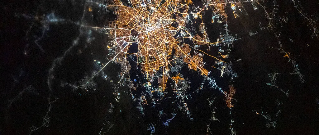 Imaginea spectaculoasă cu Bucureștiul văzut noaptea din spațiu s-a viralizat