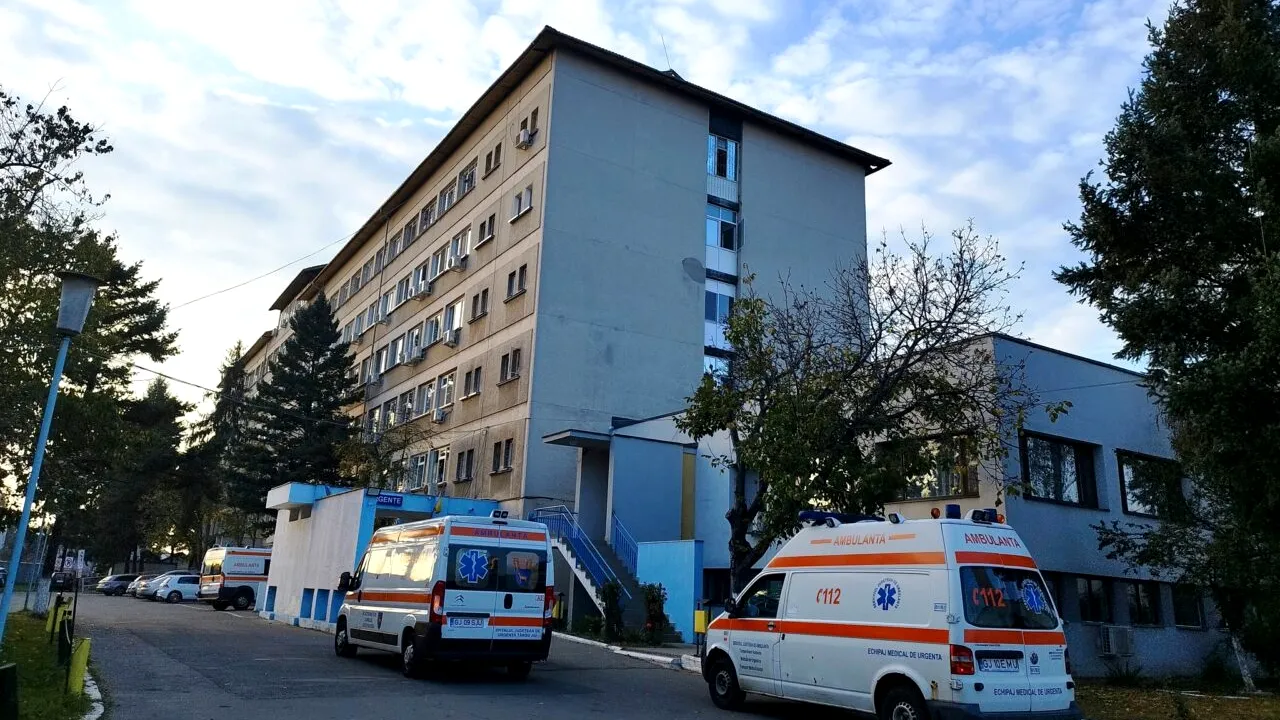 Strigătul de REVOLTĂ al ambulanțierului, ce i-a fost alături băiatului de 16 ani, răpus de peritonită: 