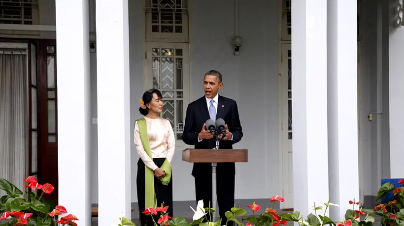 Vizită istorică. Barack Obama s-a întâlnit cu Aung San Suu Kyi la domiciliul Doamnei din Myanmar. GALERIE FOTO