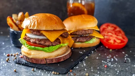 Mihaela Bilic, nutriționist: „Nu contează ce punem în farfurie, important este CÂT mâncăm”