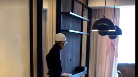 Culmea prostiei sau culmea snobismului. De ce și-a distrus în mod intenționat un bărbat apartamentul de lux - VIDEO