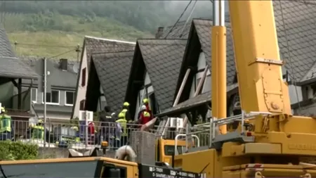 Un om a murit și alți opt au fost grav răniți, după ce un hotel plin cu turiști s-a PRĂBUȘIT în vestul Germaniei