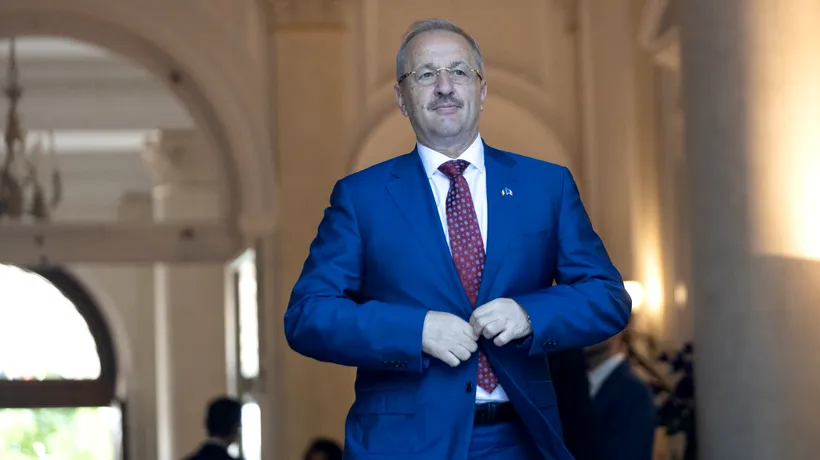 Vasile Dîncu, ministrul Apărării, a demisionat: ”Motivez gestul meu prin perspectiva imposibilității colaborării cu Președintele României”