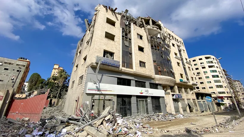 Israelul a bombardat singurul laborator de testare Covid din Gaza