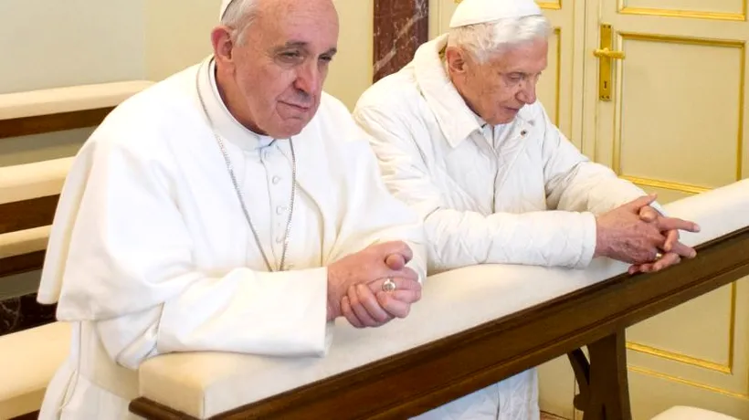 Papa Benedict al XVI-lea se întoarce la Vatican